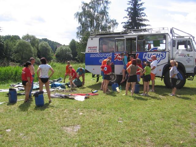 Záchranáři, Vltava 2007 > obr (157)